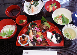Fucha Lunch Box