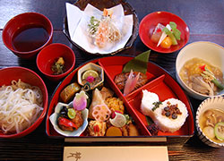 Fucha Lunch Box