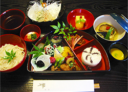 Fucha Lunch Box